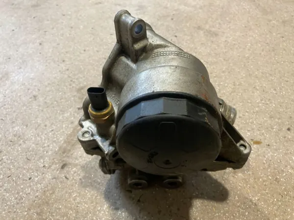 BMW Oliefilterbasis OEM 7850293 voor M4 F82/F83 image 8