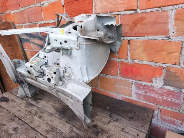 Nissan Juke LIFT 2014 1.5 dci Oikea Takaosa OEM image 4