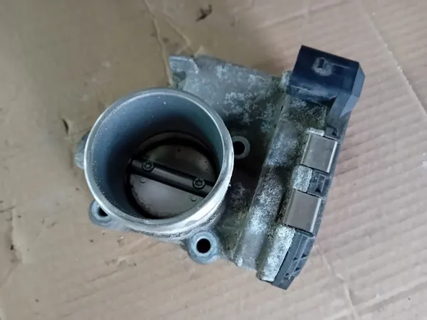 Drosselklappe Ford Fiesta MK7 1.25i 8A6G-9F991-AC image 2