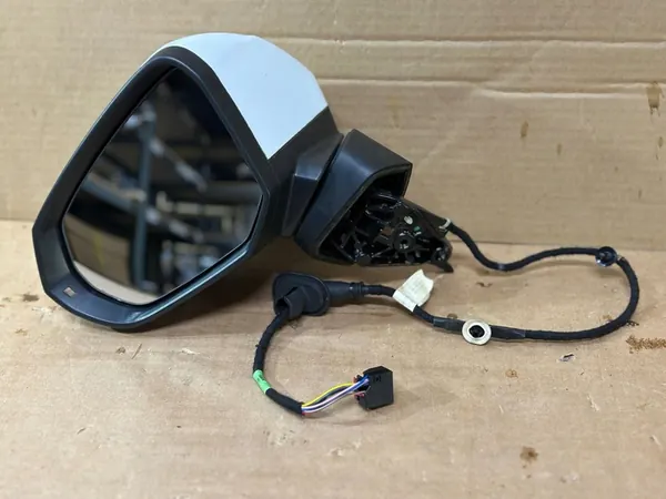 Audi Q3 F3 2022 Oikea Puoli Täydellinen image 2