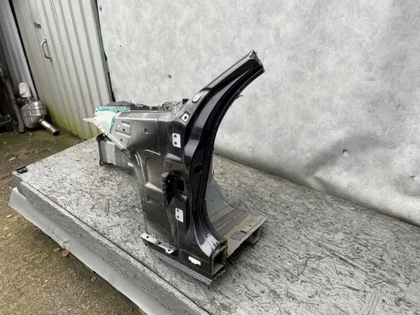 Panneau Quart Gauche Avant Alfa Romeo Giulia OEM 50548250 image 4