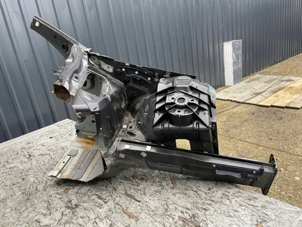 Panneau Quart Gauche Avant Alfa Romeo Giulia OEM 50548250 image 5