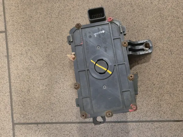 Sensor de proteção de pedestres Hyundai Tucson III OEM image 2