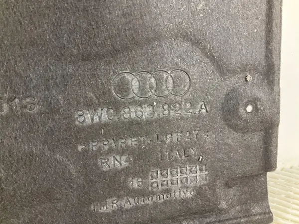 Cubierta caja Audi A4 B9 OEM 8W0863822A - Usado image 4
