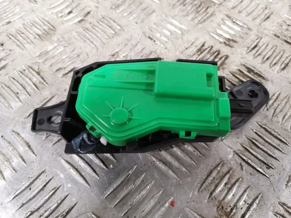 Hyundai OE FBZ11904 Flap de Ventilação - Usado image 2
