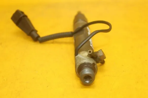 Iniettore carburante VW 1.9TDI Bosch 038130201F image 4