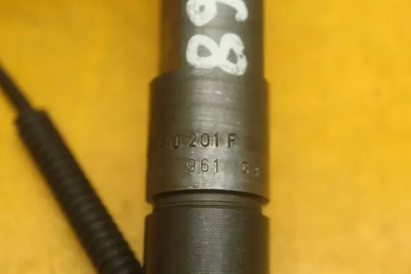 Iniettore carburante VW 1.9TDI Bosch 038130201F image 8