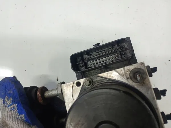 Bomba ABS Skoda Fabia II OEM 0265237025 Usado image 5