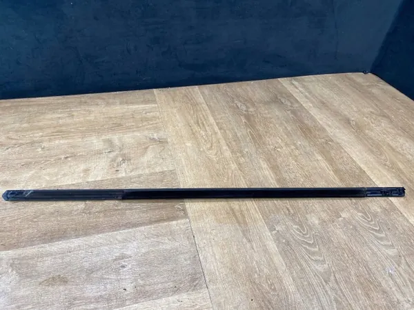 Joint de vitre Jaguar XE OEM GX7325596AD image 3
