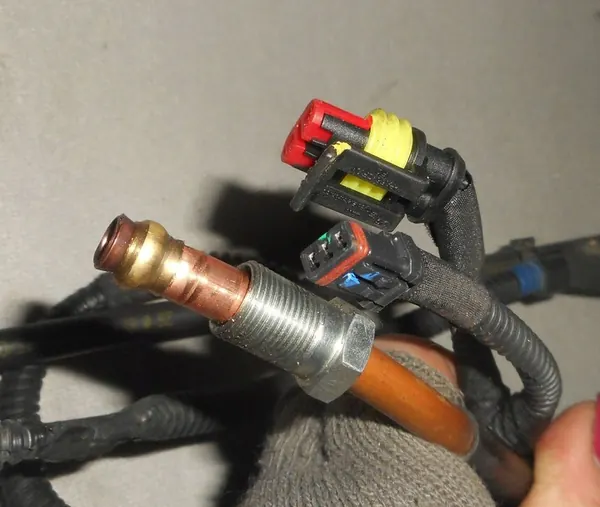 Tuyau de gaz LPG Dacia Sandero III 1.0 TCE 240532477R image 3