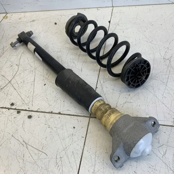 Snodo Posteriore Destro Sospensione Audi A4 B9 A5 8W 2016 image 4