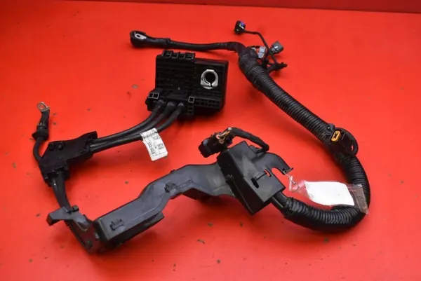 Terminal positivo 91850-R2030 para Kia Sportage image 2