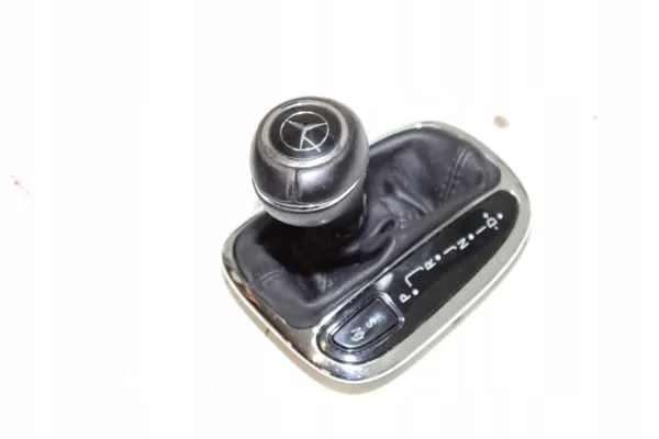 AVANTGARDE Mercedes Pookhendel Leer Frame image 2