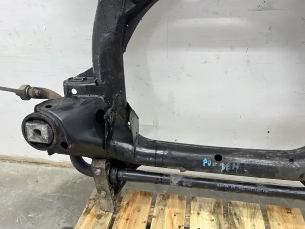 Porsche OE MMAUTKO-28135- Carrinho Transversal image 3