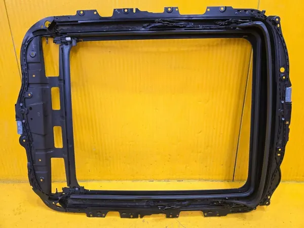 Audi e-tron Q8 kattoluukun runko OEM 4K4877041 image 2