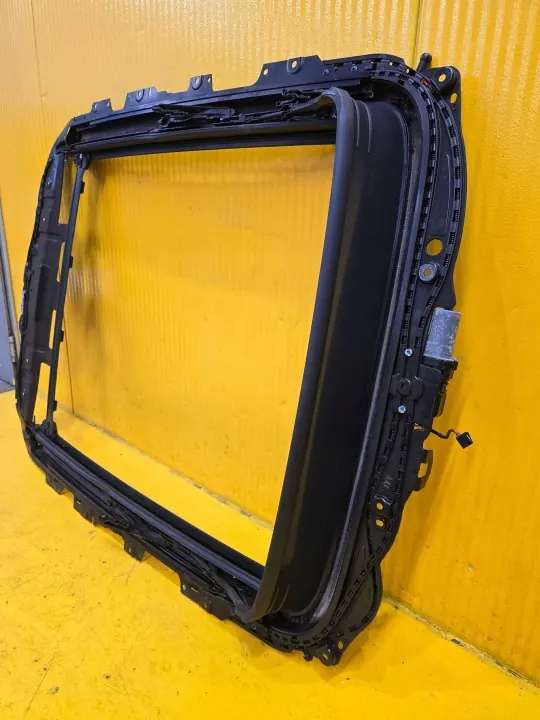 Audi e-tron Q8 kattoluukun runko OEM 4K4877041 image 4