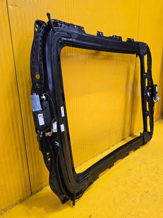Audi e-tron Q8 kattoluukun runko OEM 4K4877041 image 6