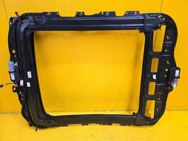 Audi e-tron Q8 kattoluukun runko OEM 4K4877041 image 8