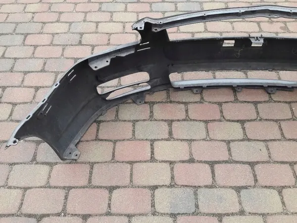 Paraurti anteriore Toyota Avensis II T25 image 9