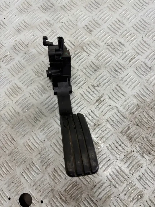Kaasupoljin OEM 180027179R Renault Trafic III 14-21 image 2