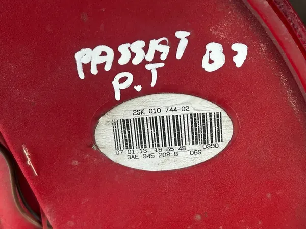 VW PASSAT B7 SEDÁN LUZ TRASERA DERECHA LED UE image 6