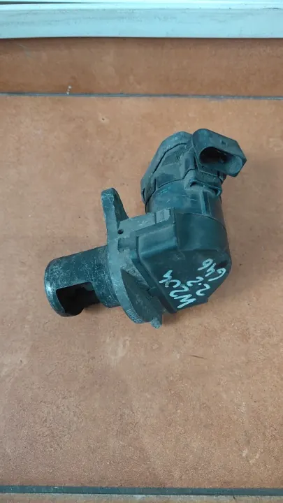 Válvula EGR Mercedes OEM 00005320C5 para 2.2 CDI image 3