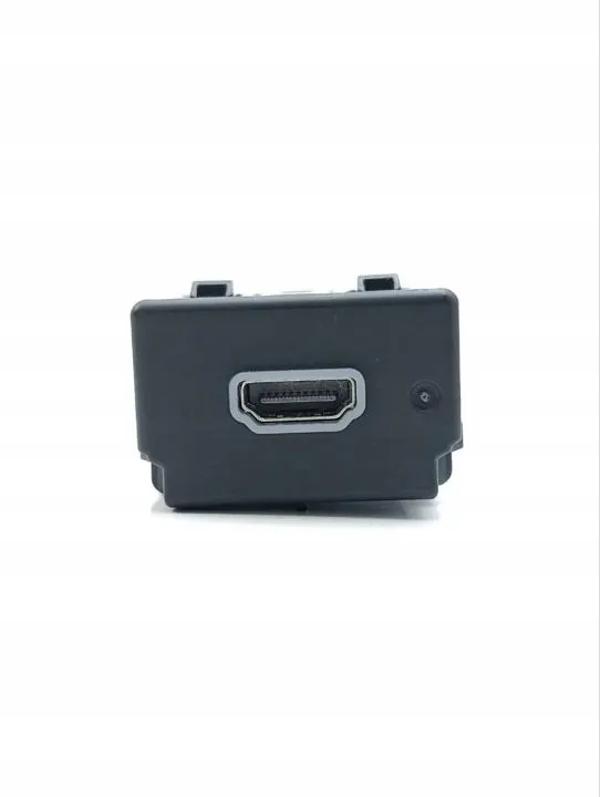 Porta USB Jeep OEM 68452765AA para Grand Wagoneer 2022 image 2