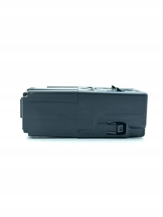 Porta USB Jeep OEM 68452765AA para Grand Wagoneer 2022 image 5