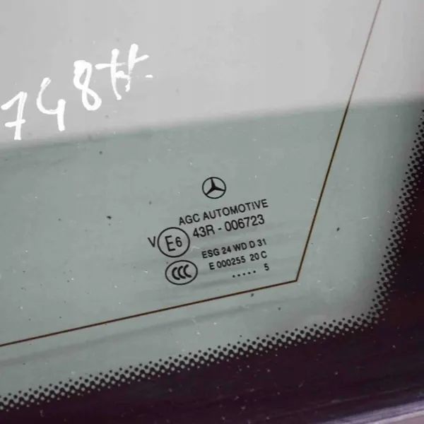 Mercedes-Benz Heckfenster rechts OEM A2126702800 image 7