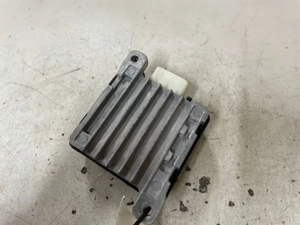 Controlador bomba combustible OEM 1X4F9D372AB Jaguar X-Type image 4