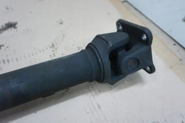 Nissan Patrol Y61 Voorste cardanas OEM 95mm Automaat image 3