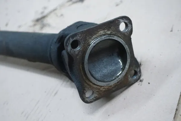 Nissan Patrol Y61 Voorste cardanas OEM 95mm Automaat image 4