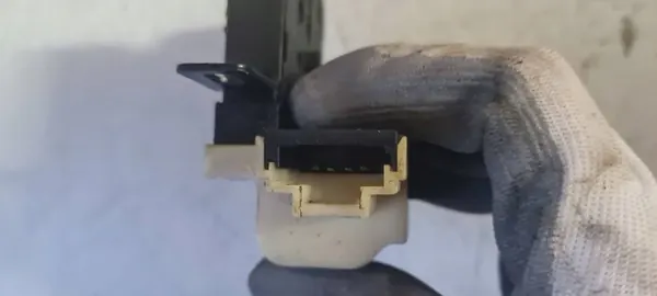 Takaluukun Lukko Renault Espace IV 8200000891 image 2