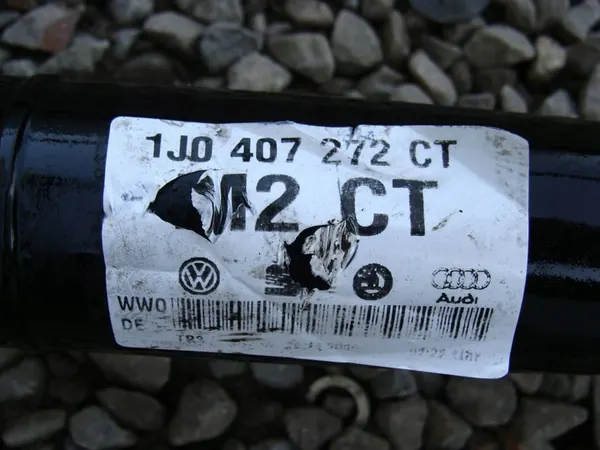 Framre höger drivaxel Audi TT 8N 1.8 Turbo image 4