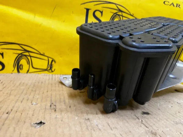 OEM 4N0201801D Hiilifiltteri Audi A8 D5 3.0 TFSI image 3