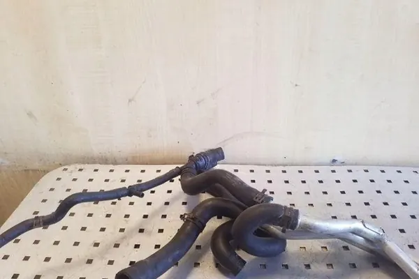 Jäähdytysputki VW TRANSPORTER V (T5) 1.9L OEM 7H0122157H image 2