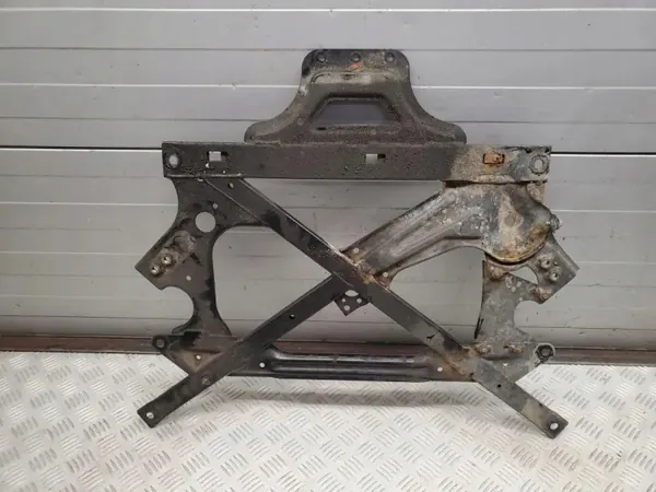 Sous-châssis avant Audi OE d'occasion OEM 8F0399345E image 4