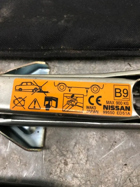 Nissan OE domkraftssats OEM 99550ED51A för Note E11 image 5