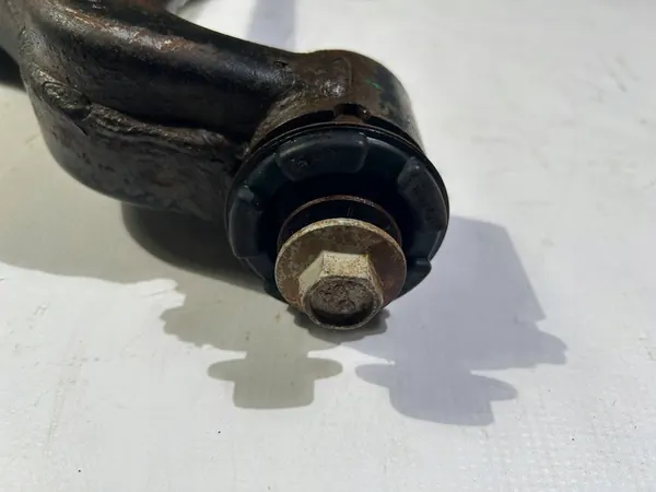 Braccio di controllo anteriore sinistro inferiore Ford F150 2015- image 3