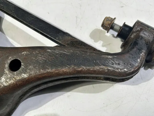 Braccio di controllo anteriore sinistro inferiore Ford F150 2015- image 9