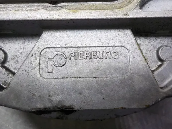 Bomba de vácuo Opel OEM 7009690201 898115-4390 Usada image 3