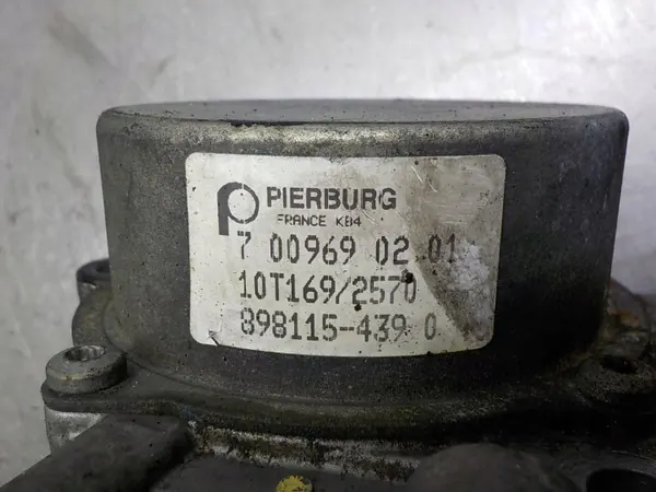 Bomba de vácuo Opel OEM 7009690201 898115-4390 Usada image 4