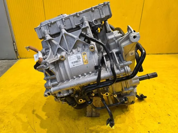 Mercedes-Benz EQC W293 elektromotor OEM A2933408400 image 2