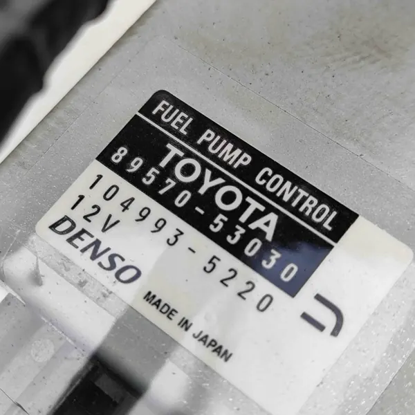 Módulo de controlo bomba combustível Lexus IS III XE30 OEM 8957053030 image 6