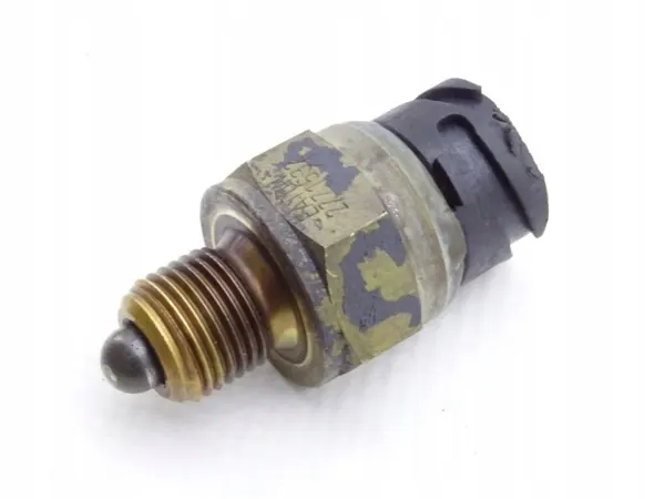 Sensor de marcha-atrás OEM 2771532 para Iveco Eurocargo image 2