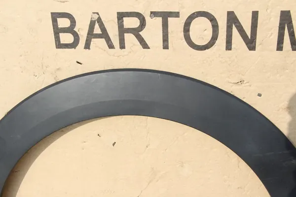 Mini Cooper F56 F57 oikea takalokasuojan peite 2014+ OEM image 3