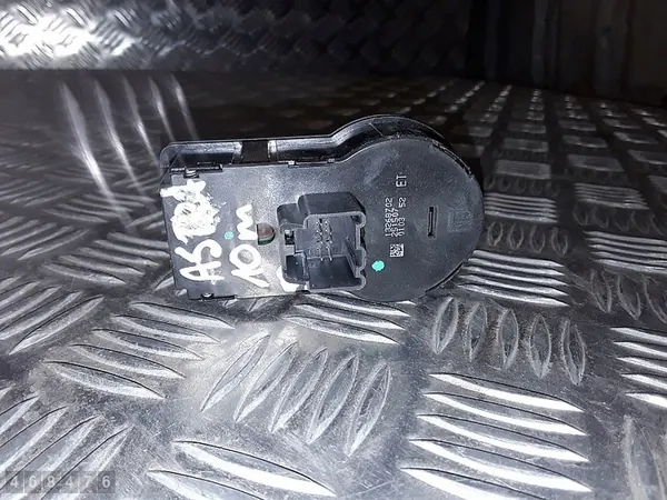 Opel Astra Växel 2010 13268702 image 2