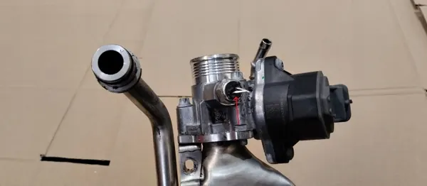 Käytetty EGR-venttiili OEM A6541405700 Mercedes V-Class image 4