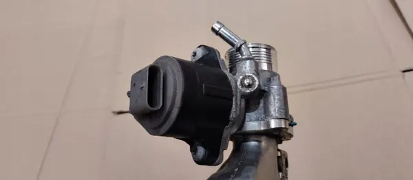 Käytetty EGR-venttiili OEM A6541405700 Mercedes V-Class image 6