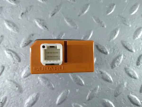 Tomada USB OEM 86257VA010 para Subaru Levorg image 4